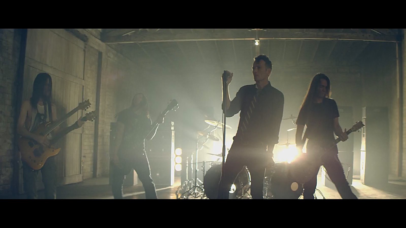 Novo Clip = “Art of Anarchy – Time Every Time”