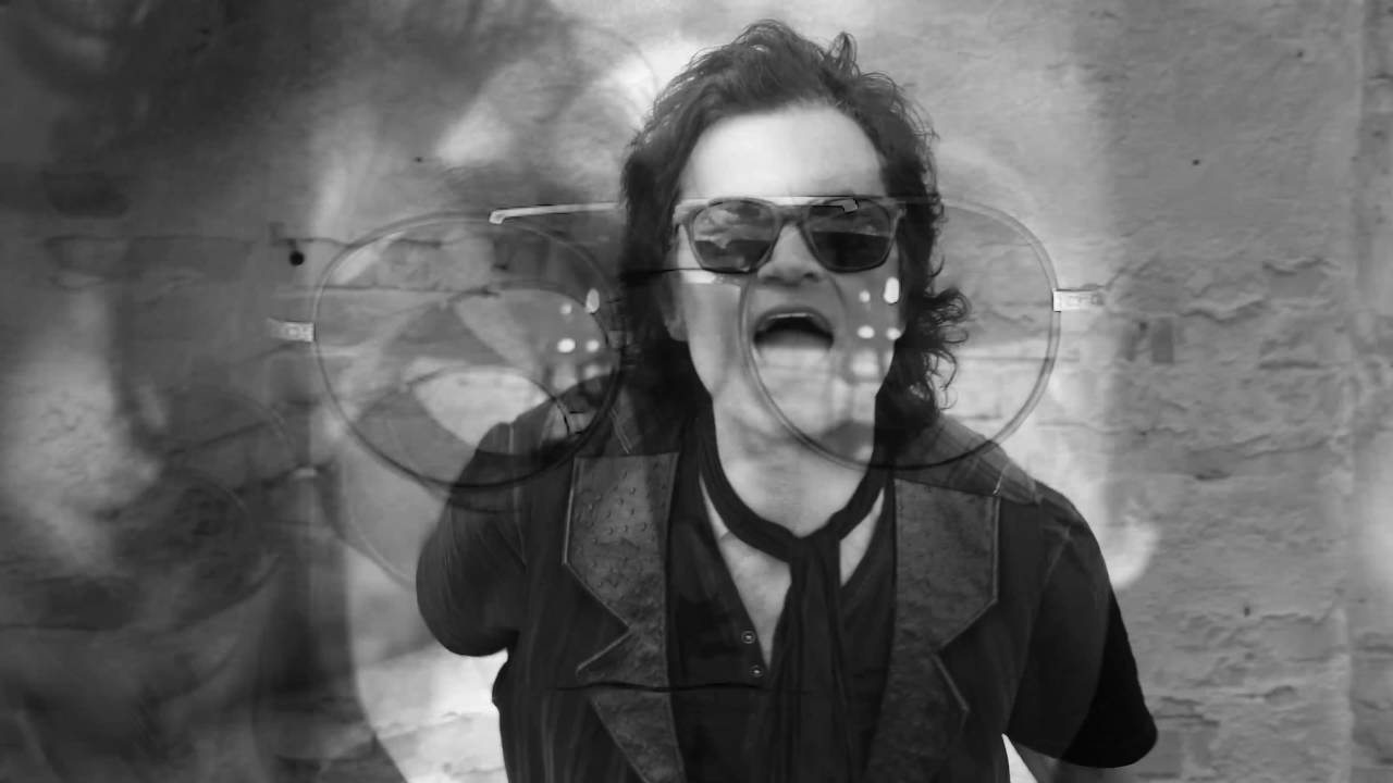 Novo Clip = “Glenn Hughes – Heavy”