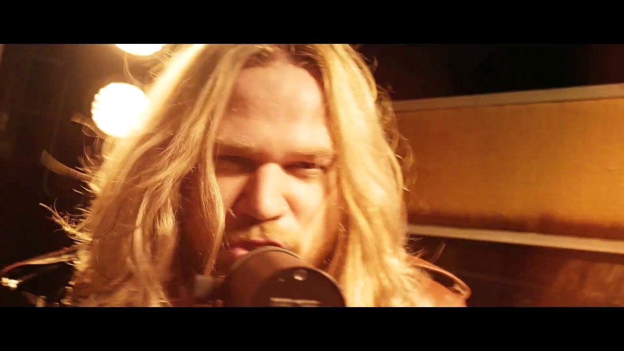 Novo Clip = “Inglorious – I Don’t Need Your Loving”