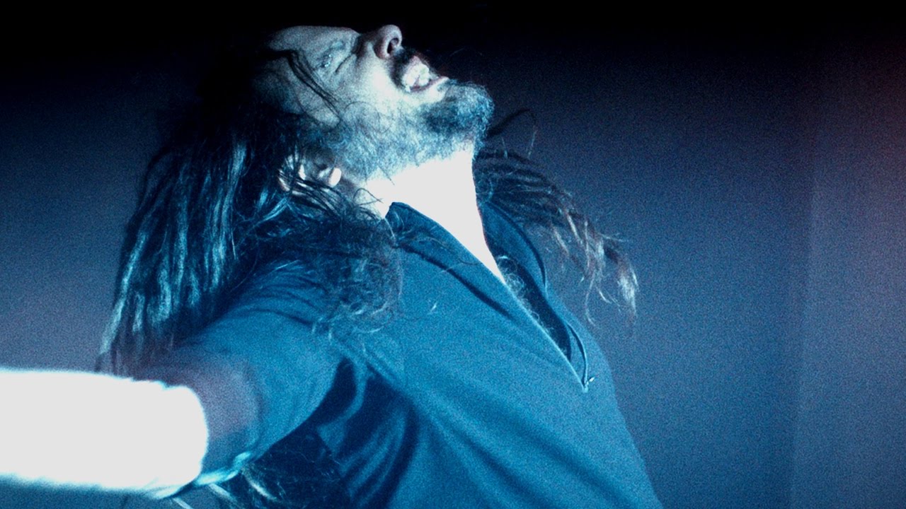 Novo Clip = “Korn – Take Me”