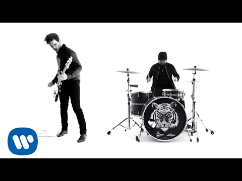 Novo Clip = “Royal Blood – I Only Lie When I Love You”