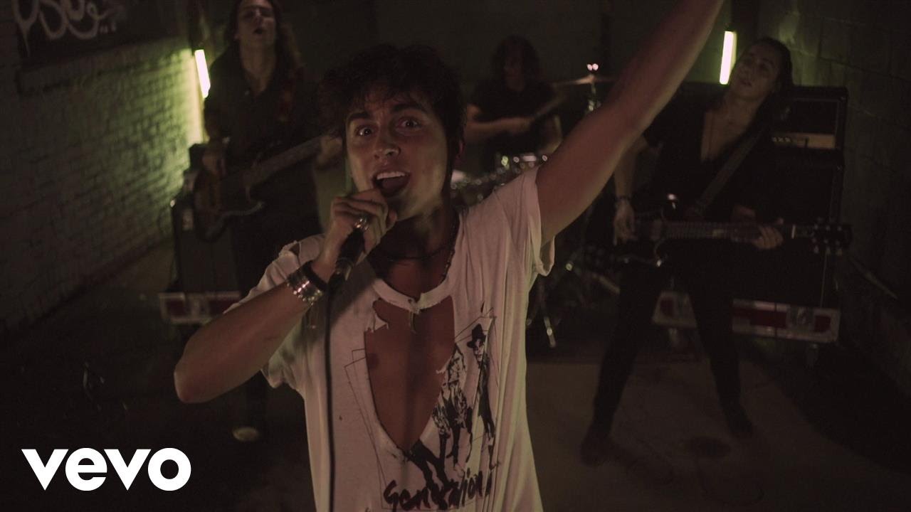 Novo Clip = “Greta Van Fleet – Highway Tune”