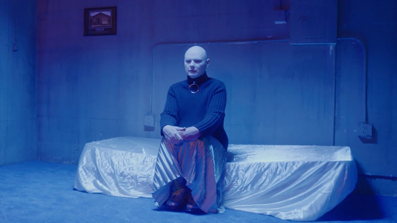 Novo Clip = “The Smashing Pumpkins – Solara”