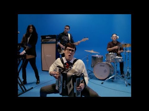 Cover = “Weezer – Africa”