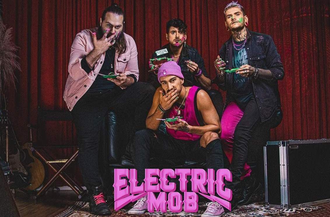A ótima banda curitibana Electric Mob lança ‘2 Make U Cry & Dance’, seu 2º álbum. Ouça!