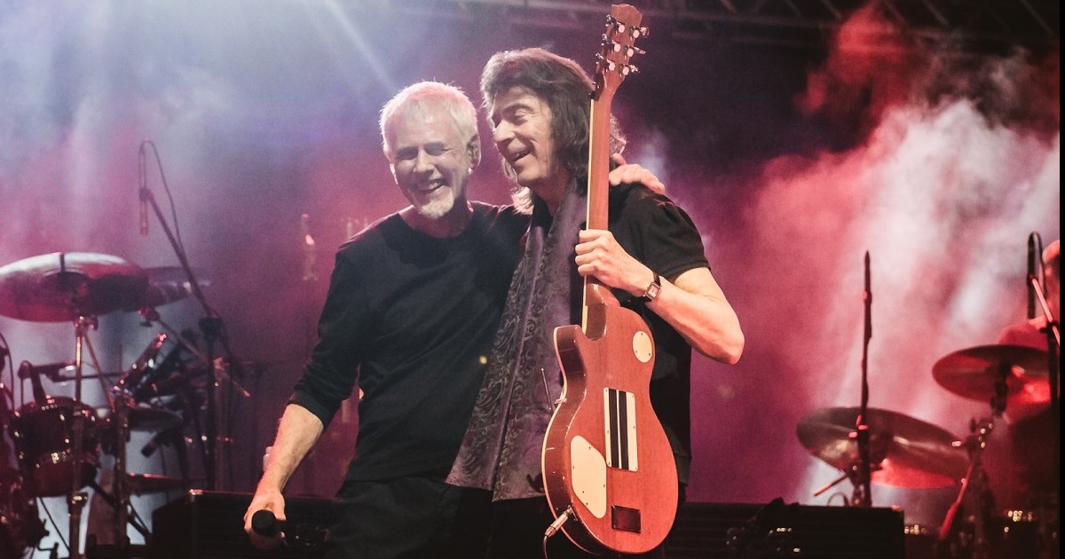 Ritchie lança nova versão para a música “Voo de Coração” com Steve Hackett na guitarra.