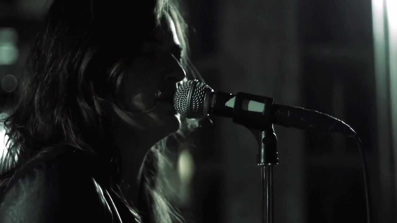 Novo Clip = “Dead Sara – Sorry For It All”