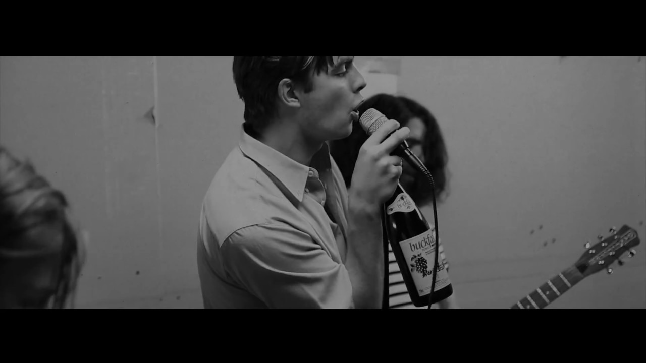 Novo Clip = “Fontaines D.C. – Winter In The Sun”