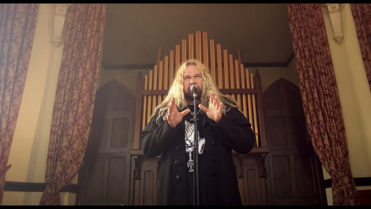 Novo Clip = “Inglorious – Messiah”