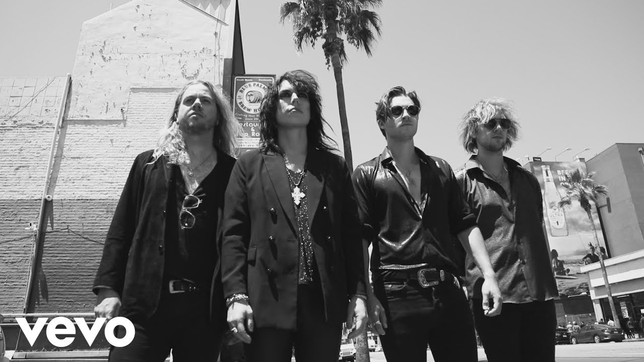 Novo Clip = “The Struts – Strange Days”